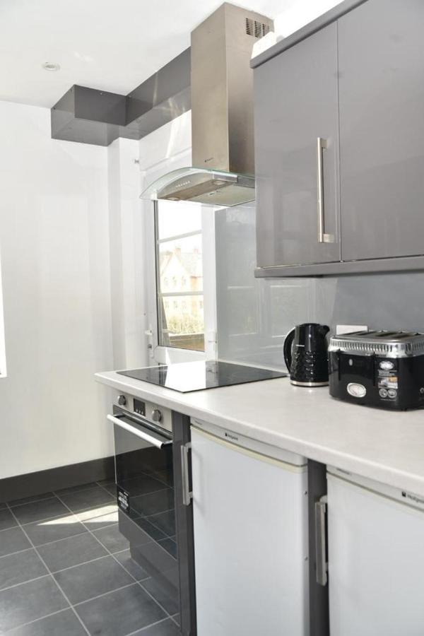 Bright And Spacious 2 Bedroom Apartment Σάτον Εξωτερικό φωτογραφία
