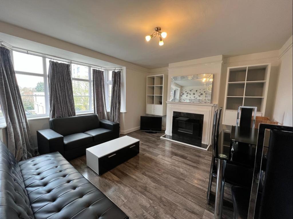 Bright And Spacious 2 Bedroom Apartment Σάτον Εξωτερικό φωτογραφία